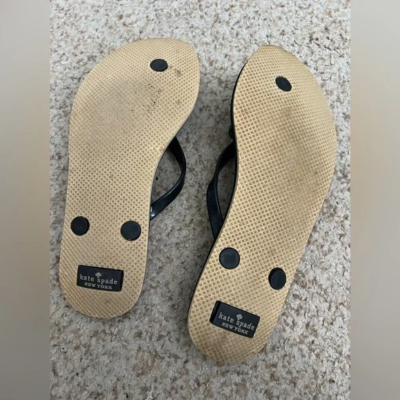 Kate Spade Nassau Flip Flops Size 8M - Picture 2 of 6